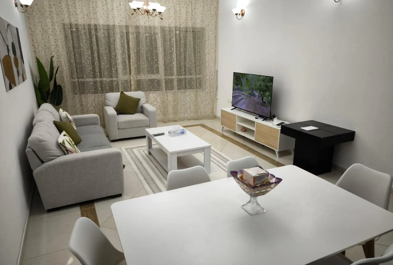 Lägenhet Smart Home Vacation Home Sharjah