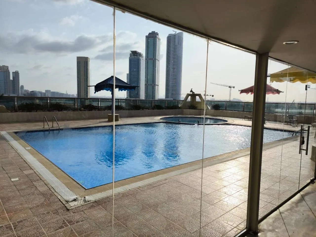 Smart Home Vacation Home Sharjah Lägenhet