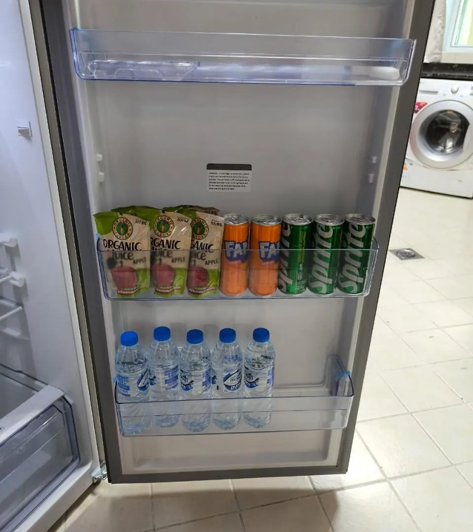 Smart Home Vacation Home Sharjah Lägenhet